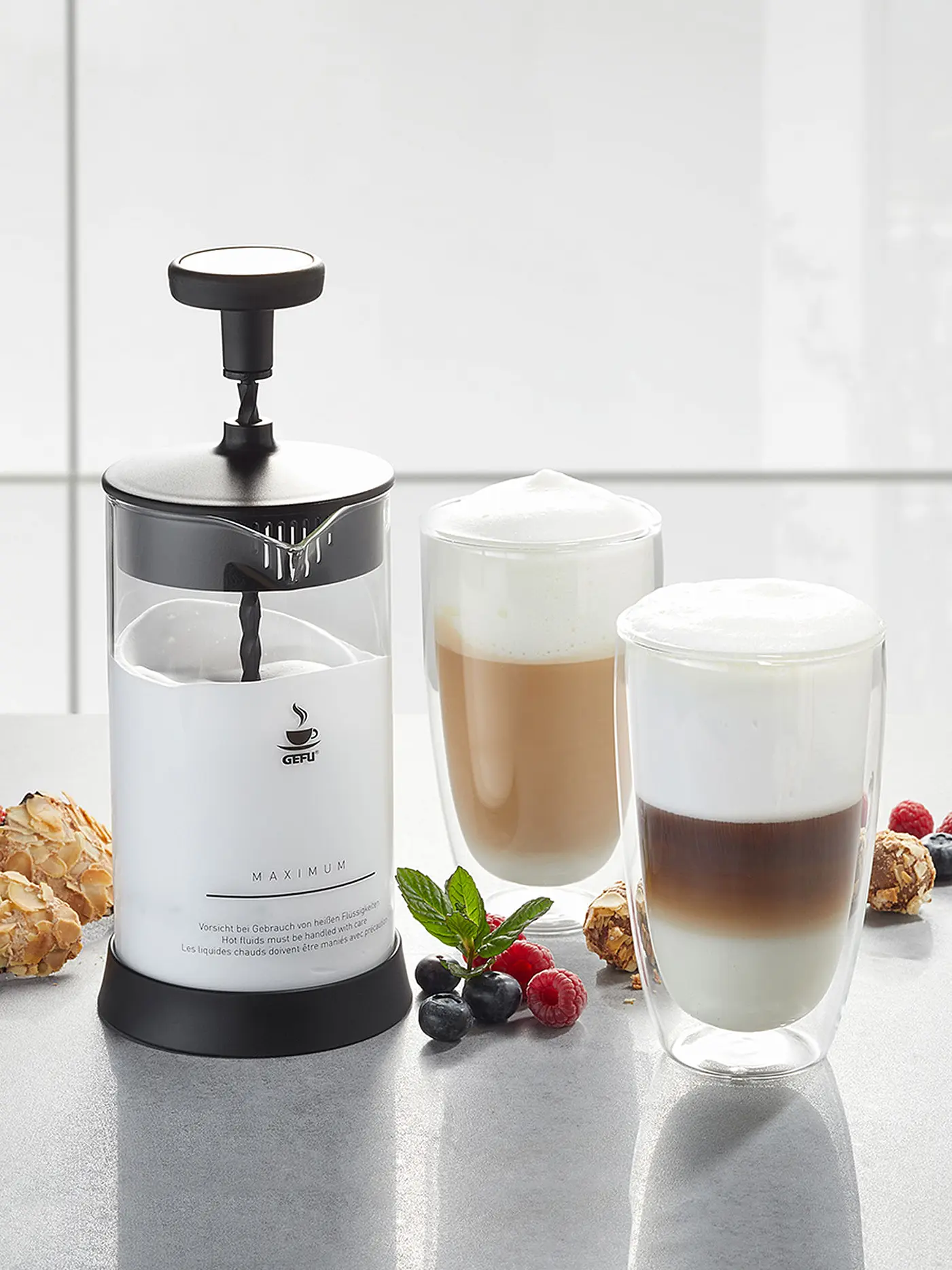 GEFU | Set Milchaufschäumer ANTONIO + 2 x Latte Macchiato Gläser 350ml | 